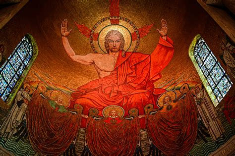 Christ in Majesty -  An Enchanting Mosaic of Divine Power and Unrivaled Beauty!